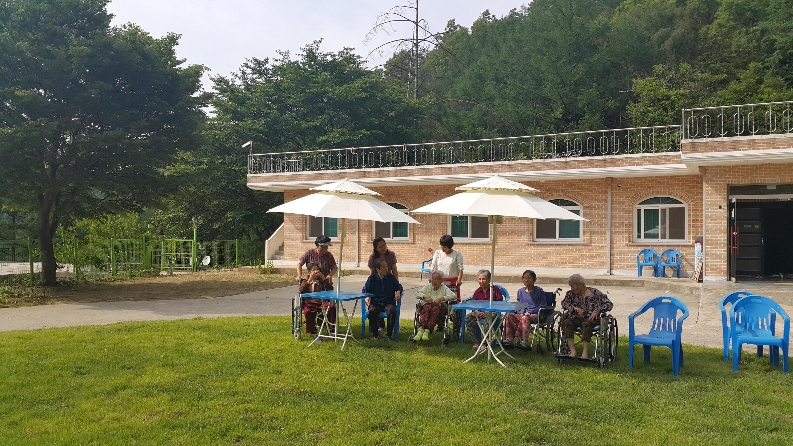 나실인치매재활전문요양원 이미지 2