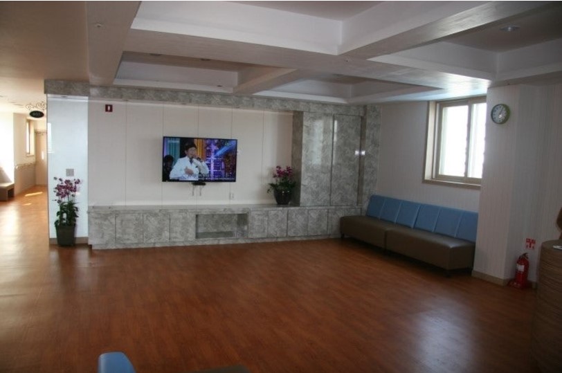 중앙노인요양원 이미지 3