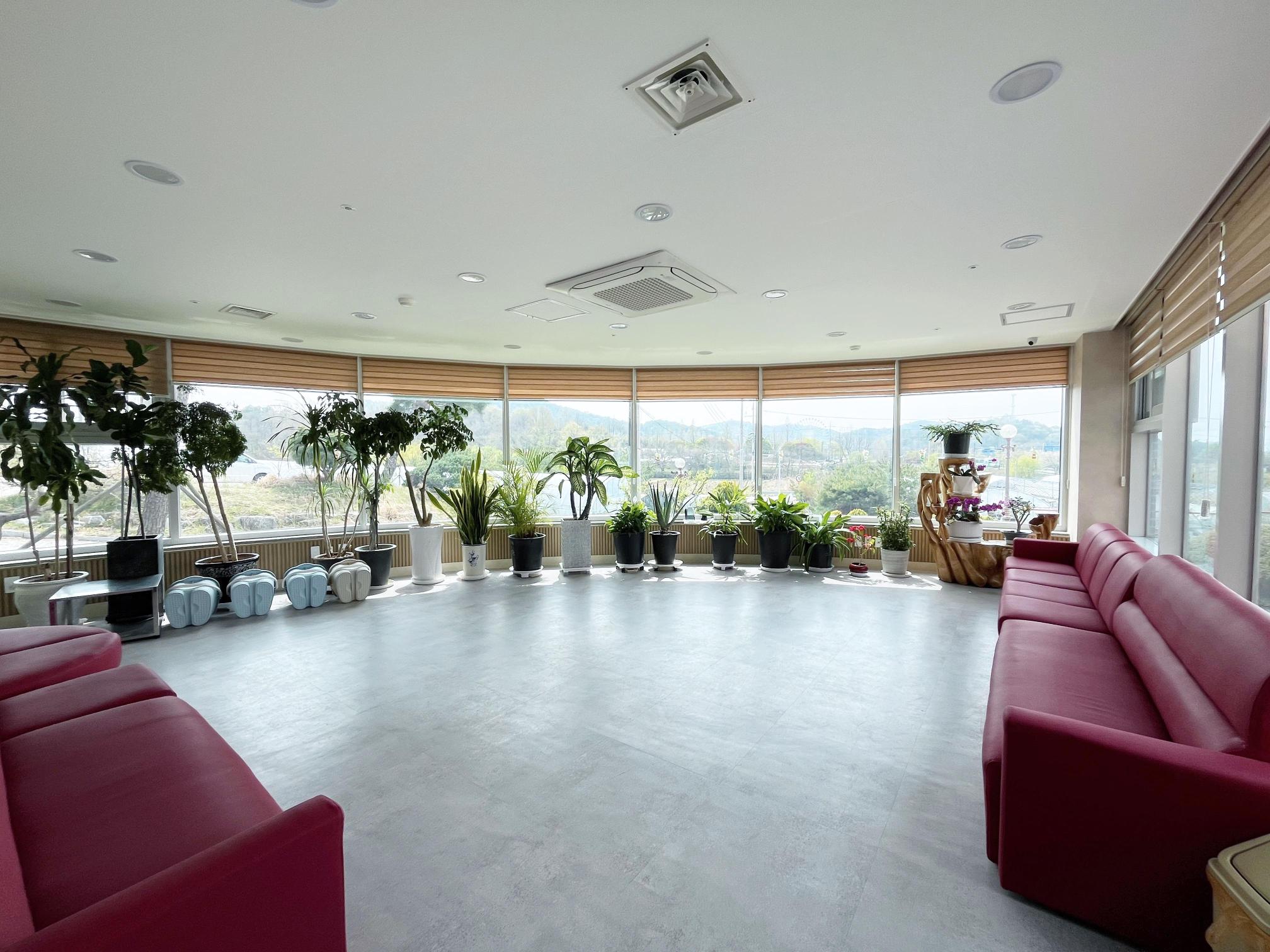 패밀리전문요양원 이미지 3