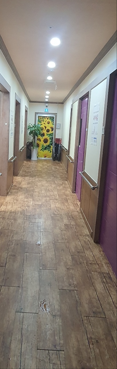 노인요양공동생활가정 영남실버 이미지 3