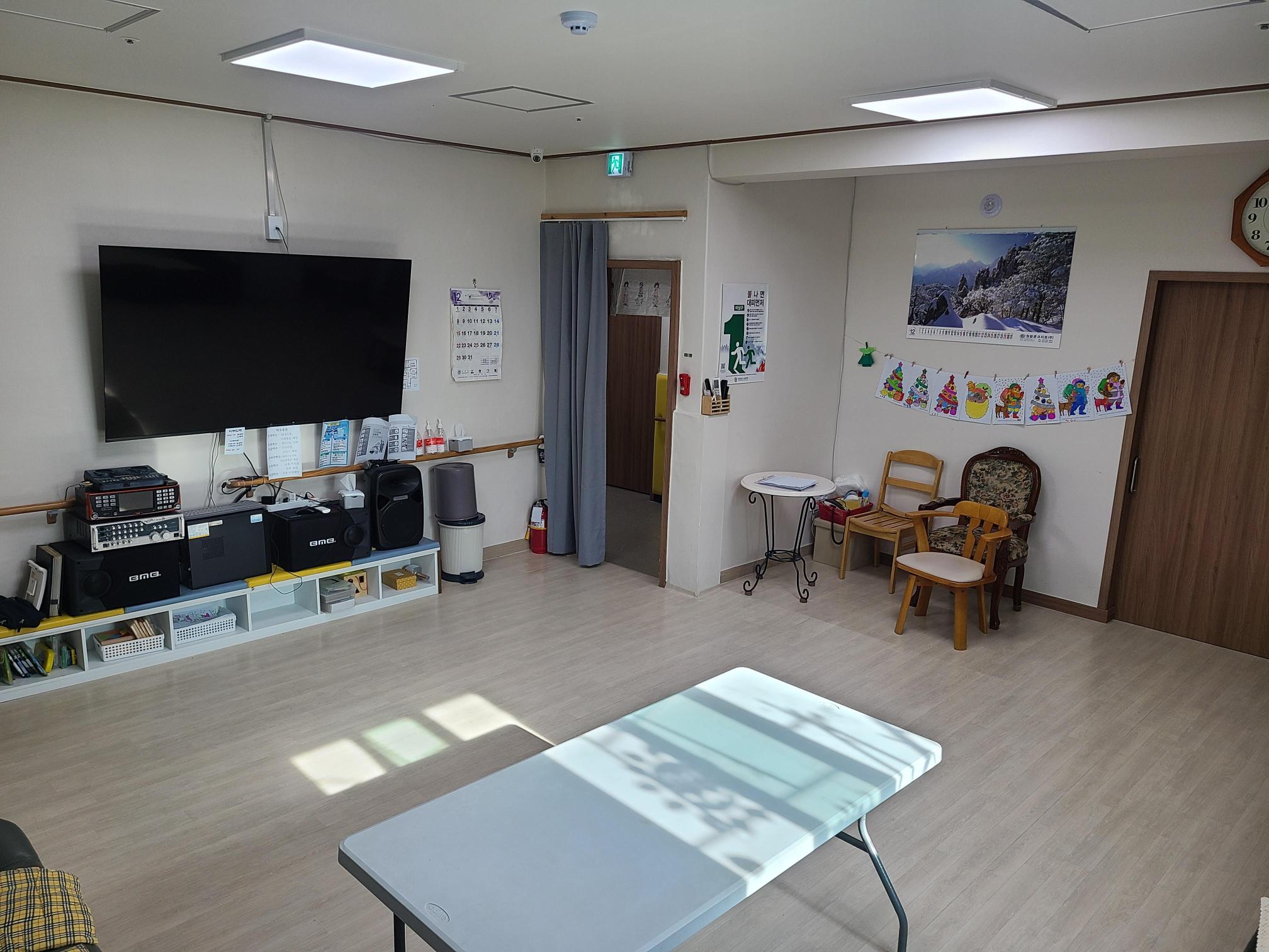 벚꽃길요양원 이미지 3