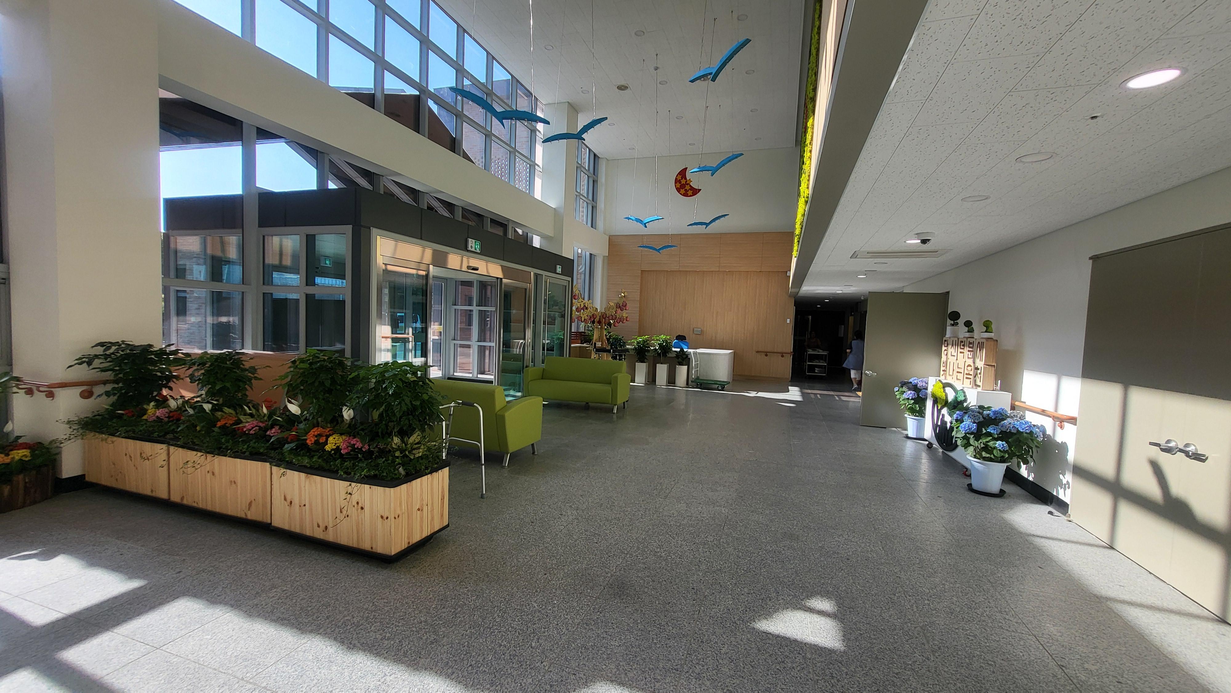 옥천군립치매전담요양원 이미지 2