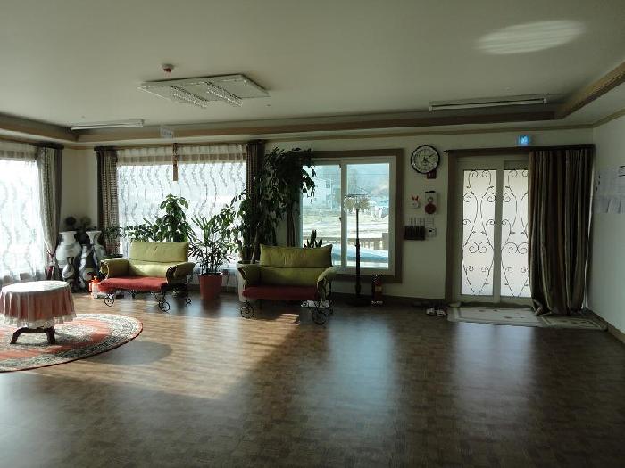 행복한노인요양원 이미지 3