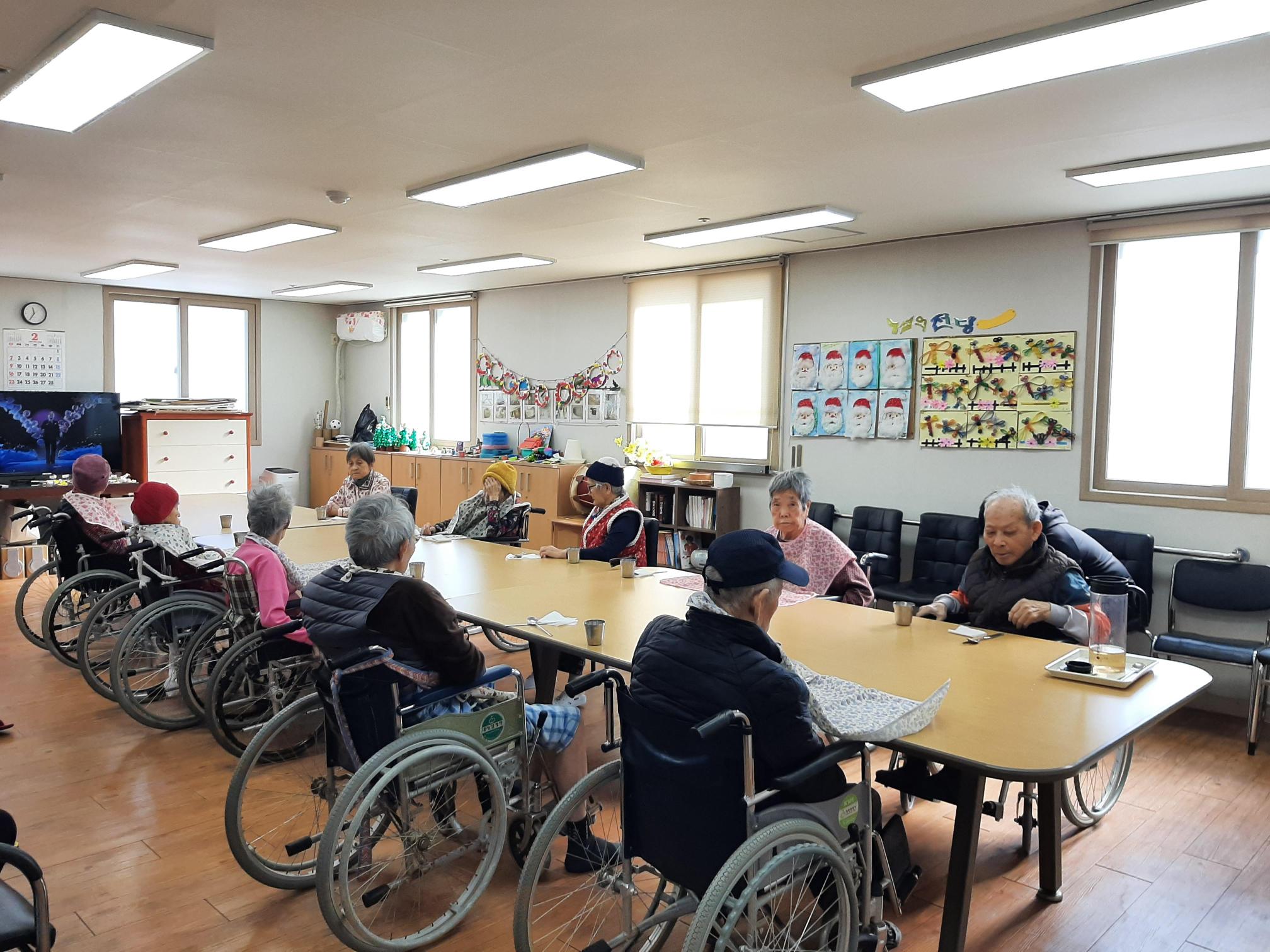 인성실버센터 이미지 3