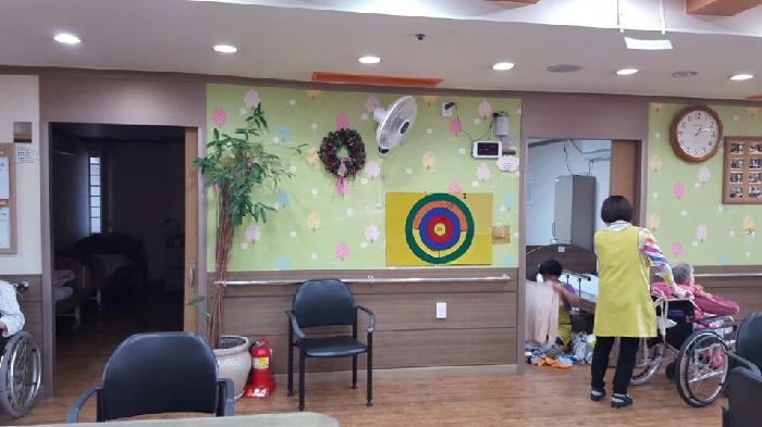 늘사랑전문요양원 이미지 2