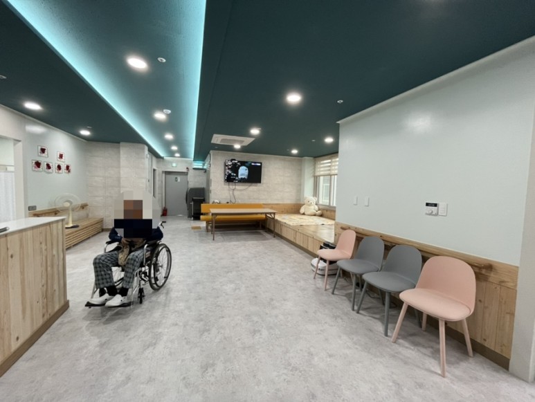 봄꽃요양원 이미지 9