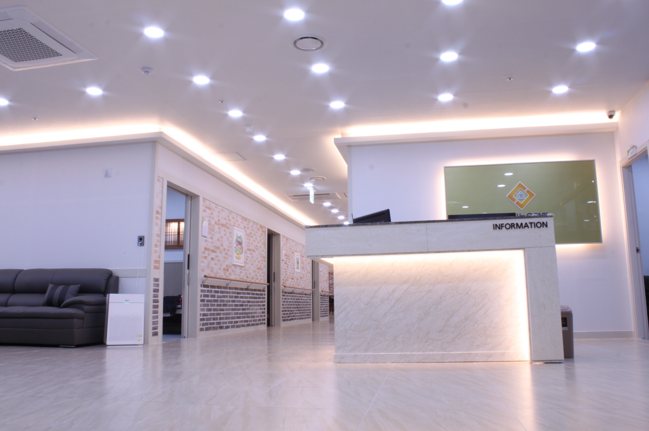 천안플래티늄요양원