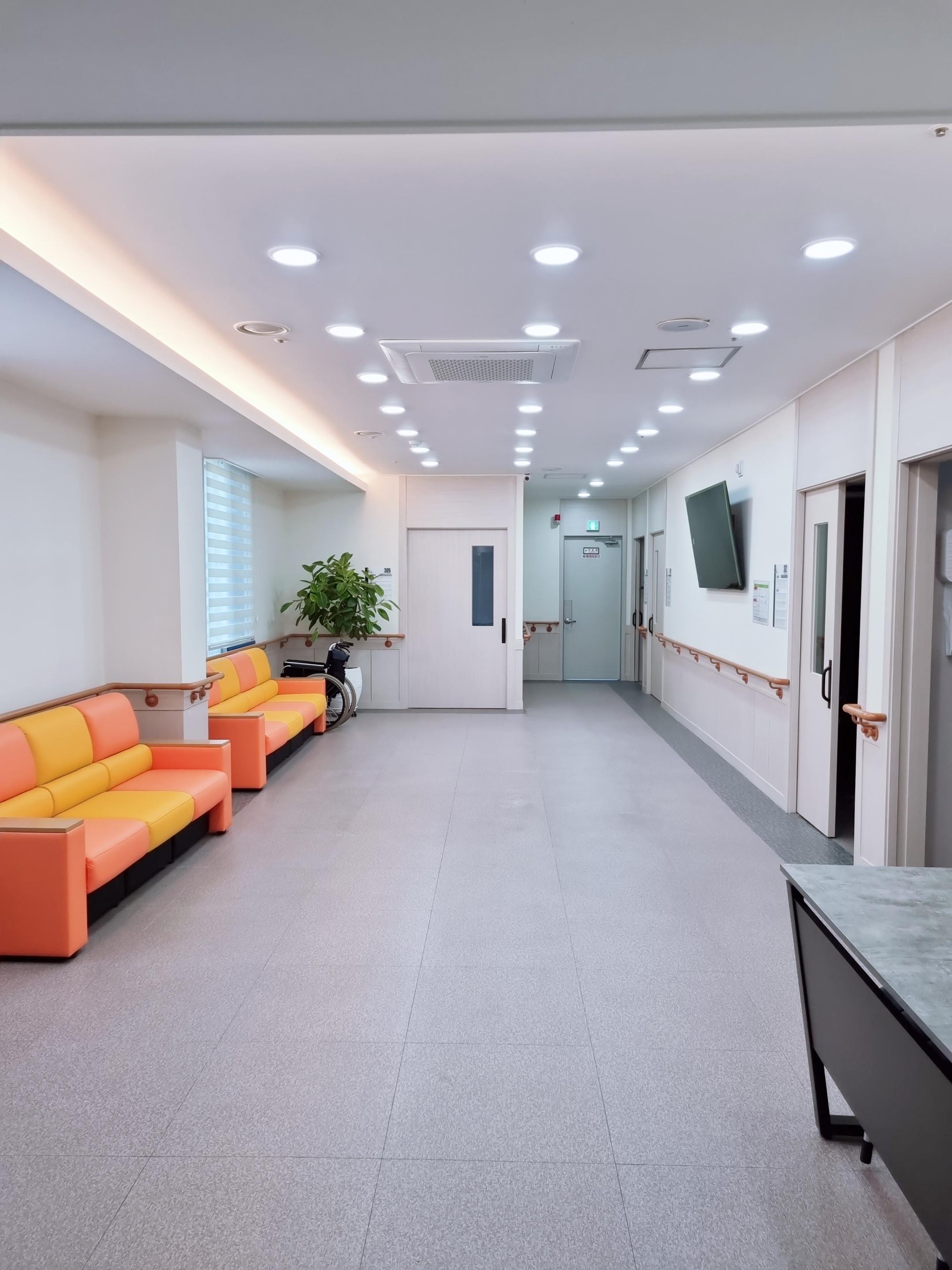 더사랑요양원 이미지 3