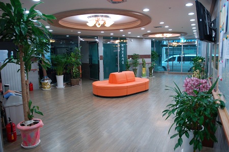 충청노인요양원 이미지 3