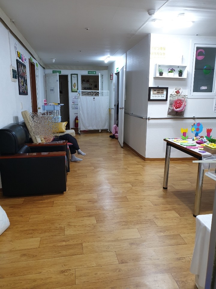 노인요양공동생활가정 브니엘 이미지 4