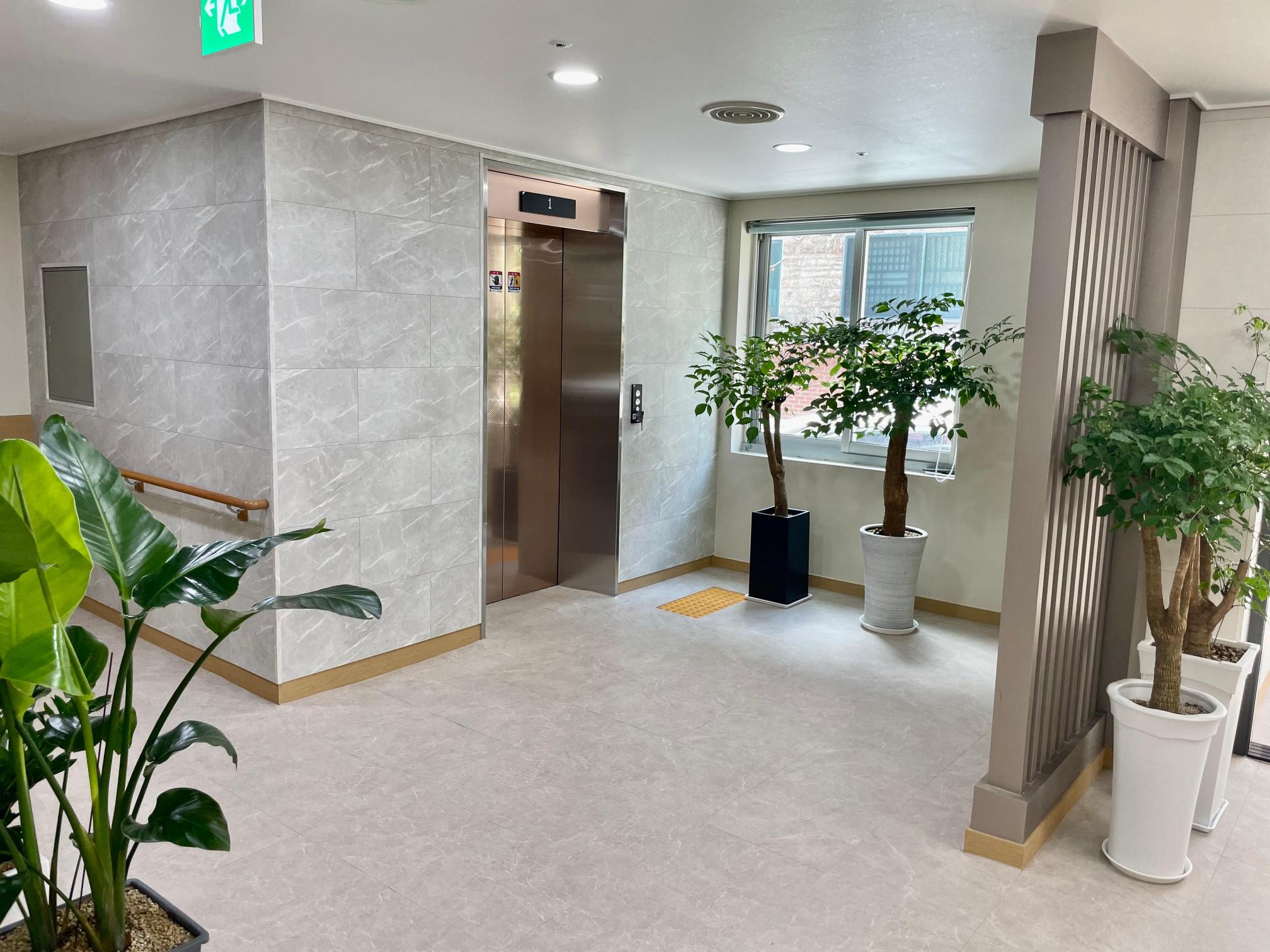 사랑하는 노인전문 요양원 이미지 2