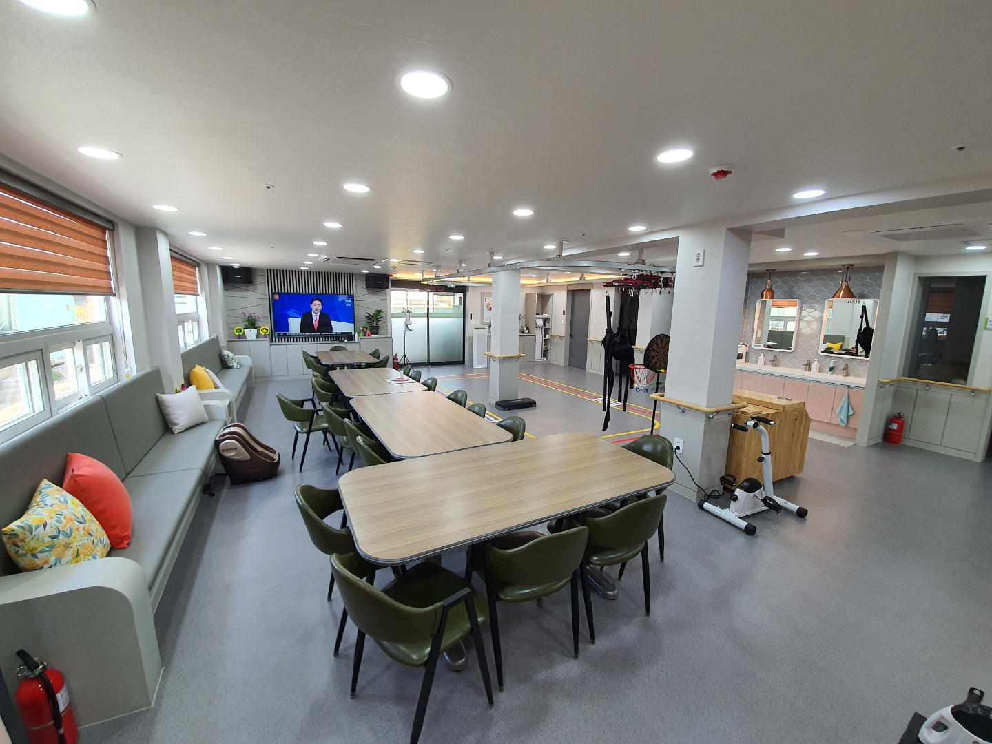 늘푸른실버홈노인복지센터 이미지 2