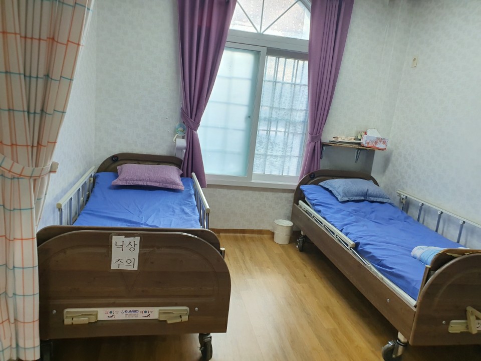 임자노인요양공동생활가정 이미지 4