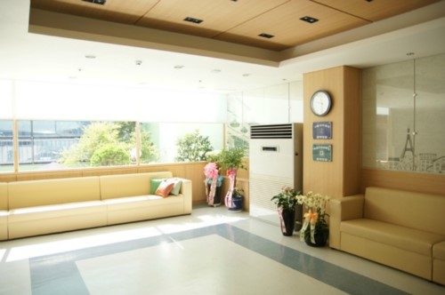 큰사랑요양병원 이미지 2