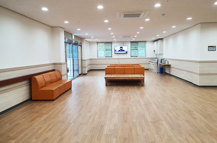 영동군립노인전문병원 이미지 2