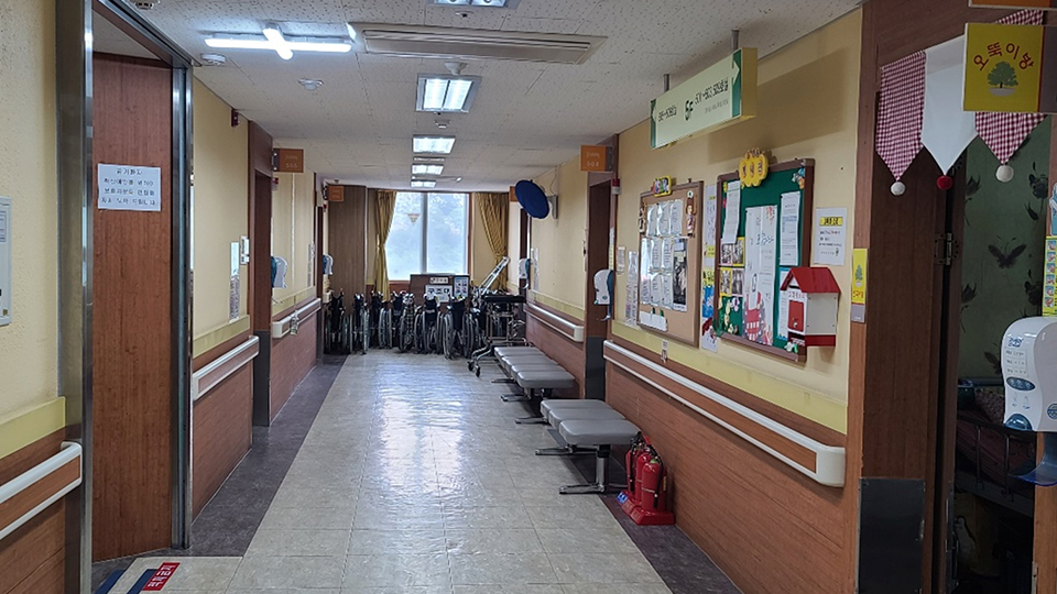늘푸른요양병원 이미지 3