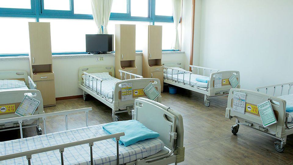 고흥군공립노인전문요양병원 이미지 3