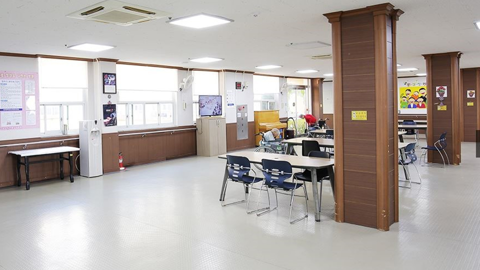 공립무안군노인전문요양병원 이미지 3